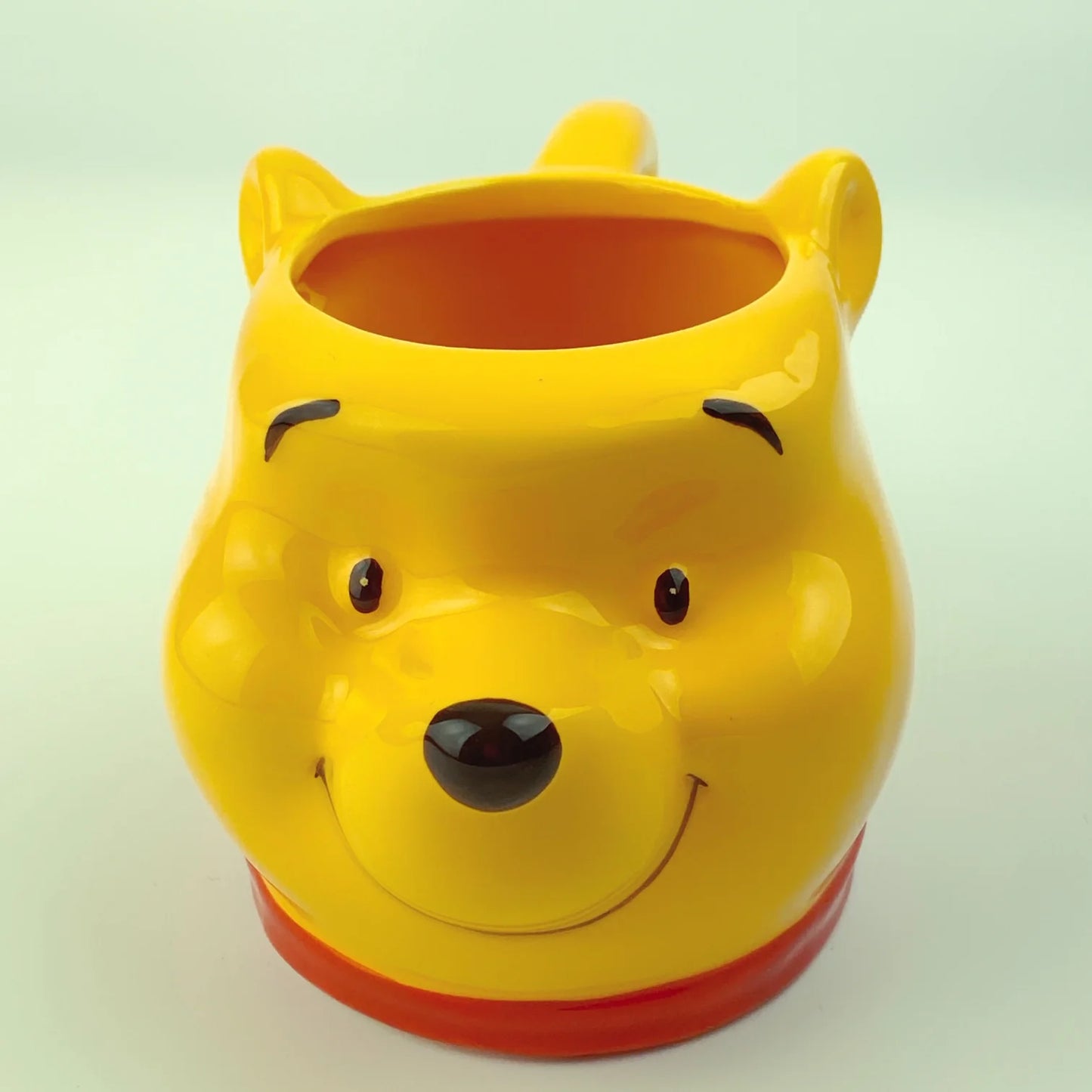 WINNIE THE POOH CERAMIC 3D SCULPTED MUG